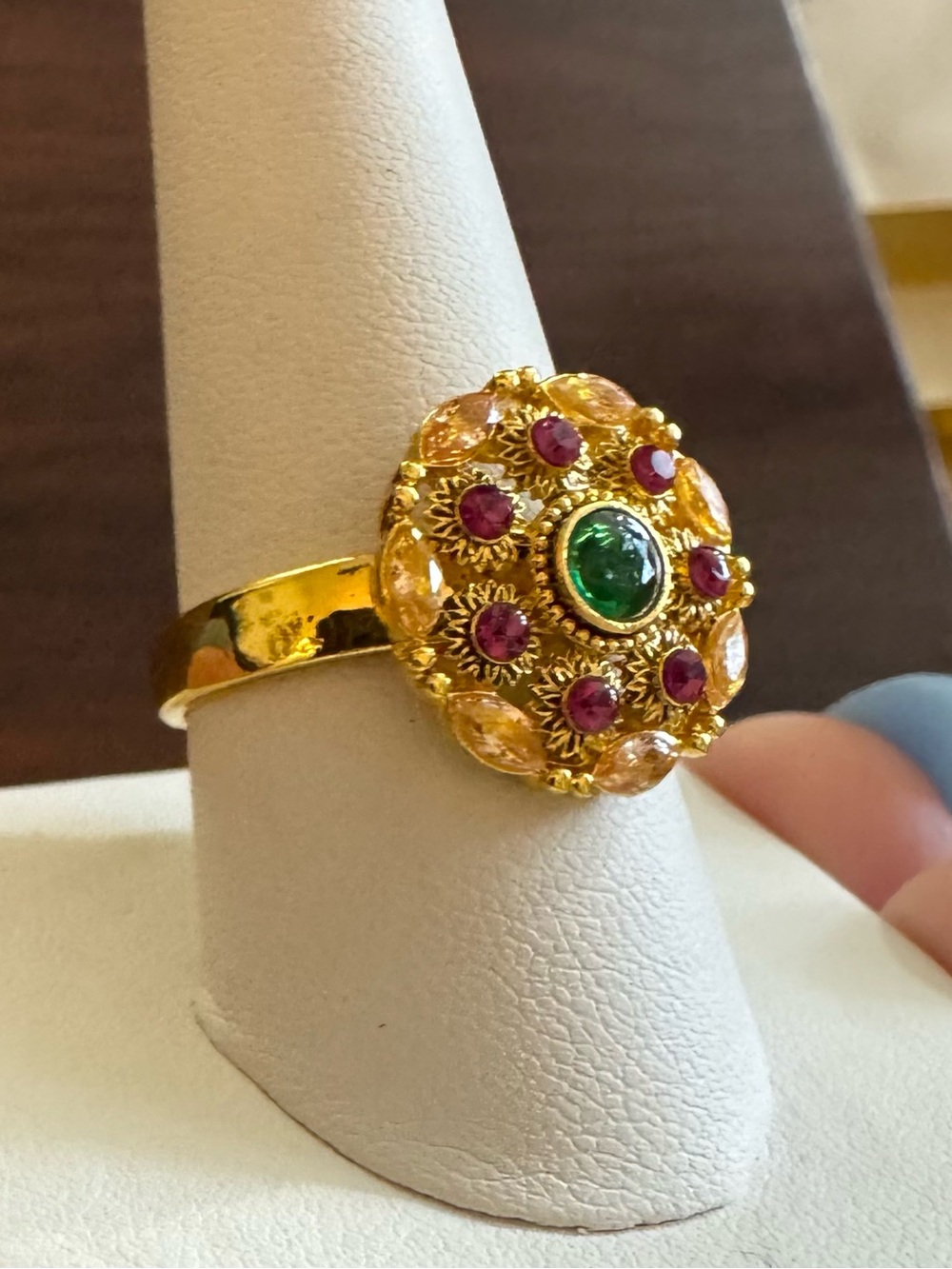 Vintage Gold Tone Floral Rhinestone Statement Ring Size 9.5 - Picture 2 of 5